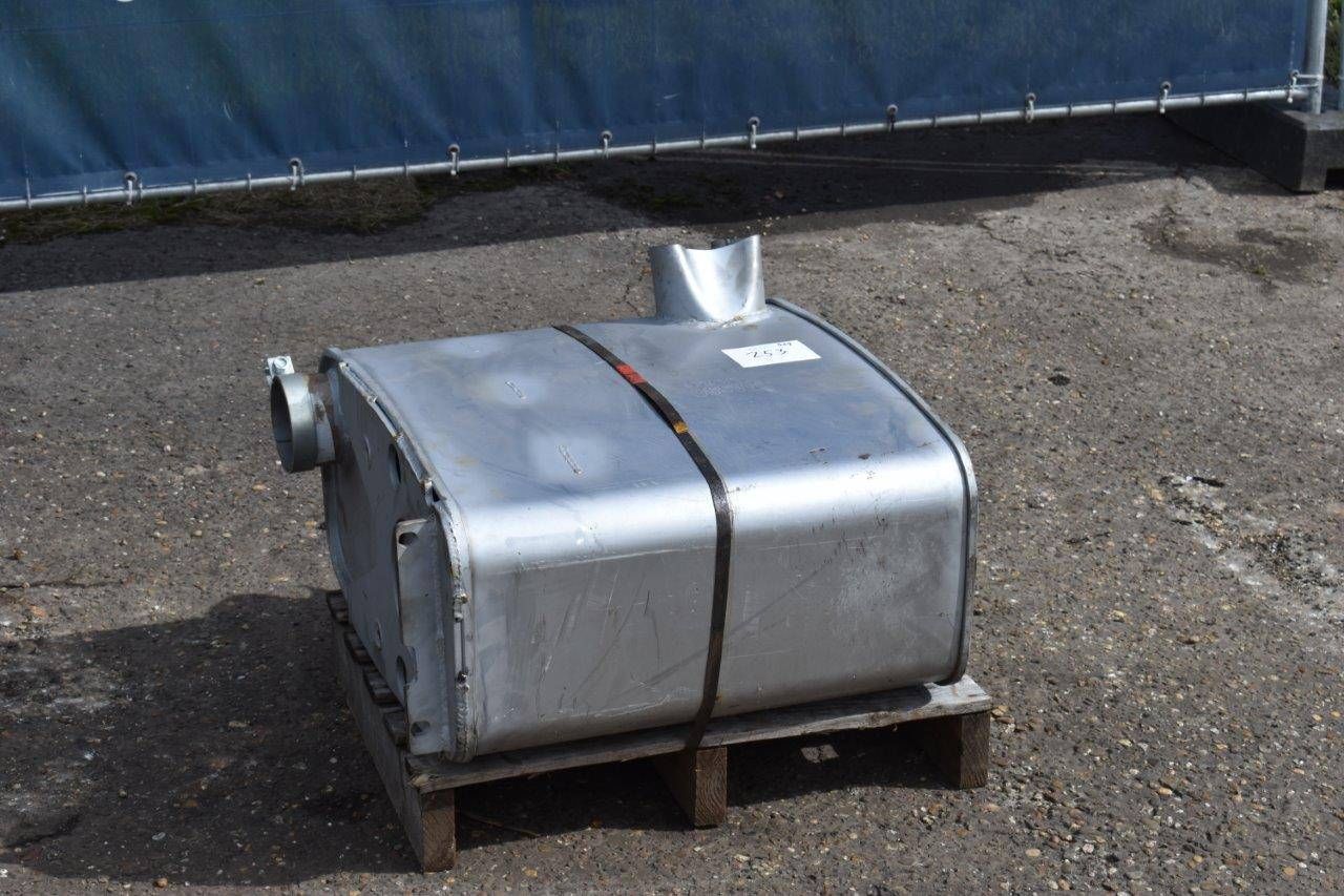 Exhaust Truck