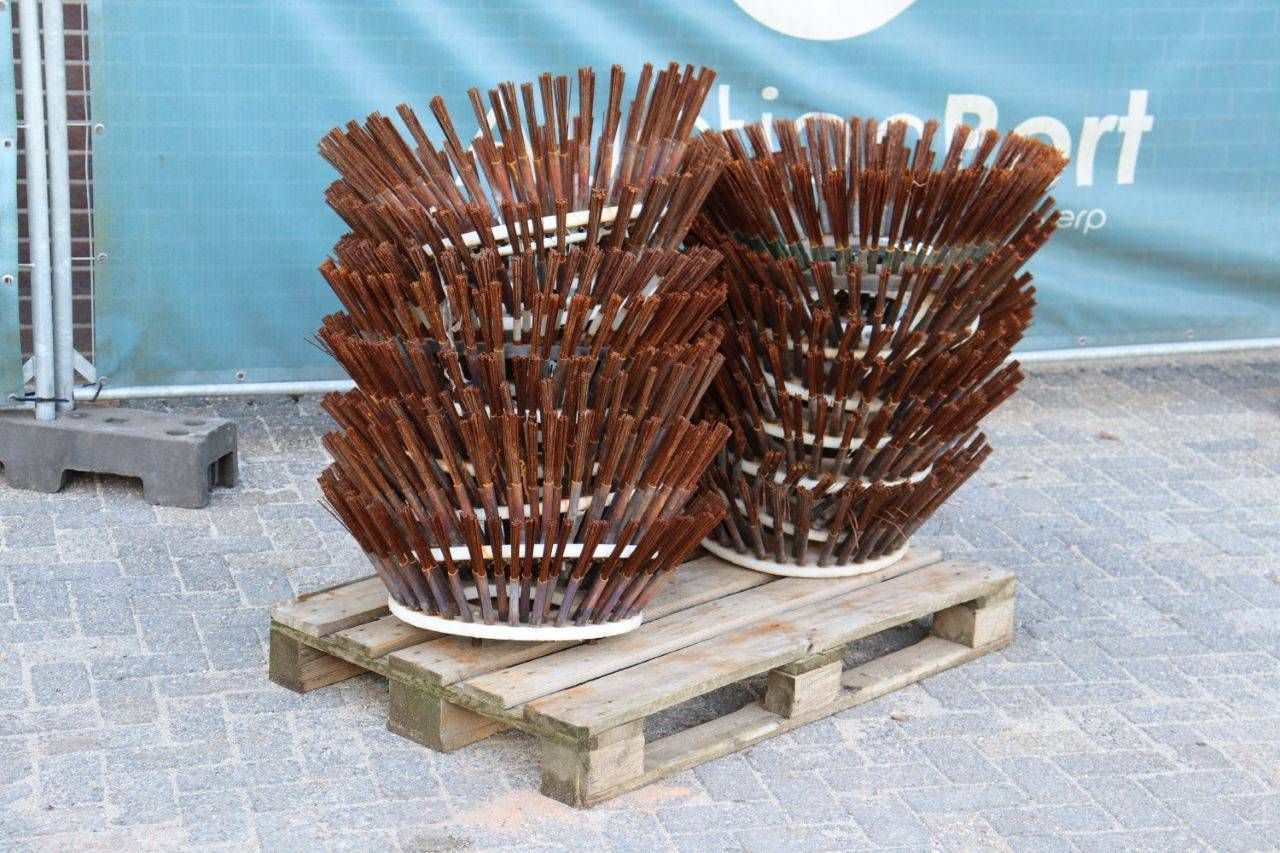 Party Sweeping brush attachment