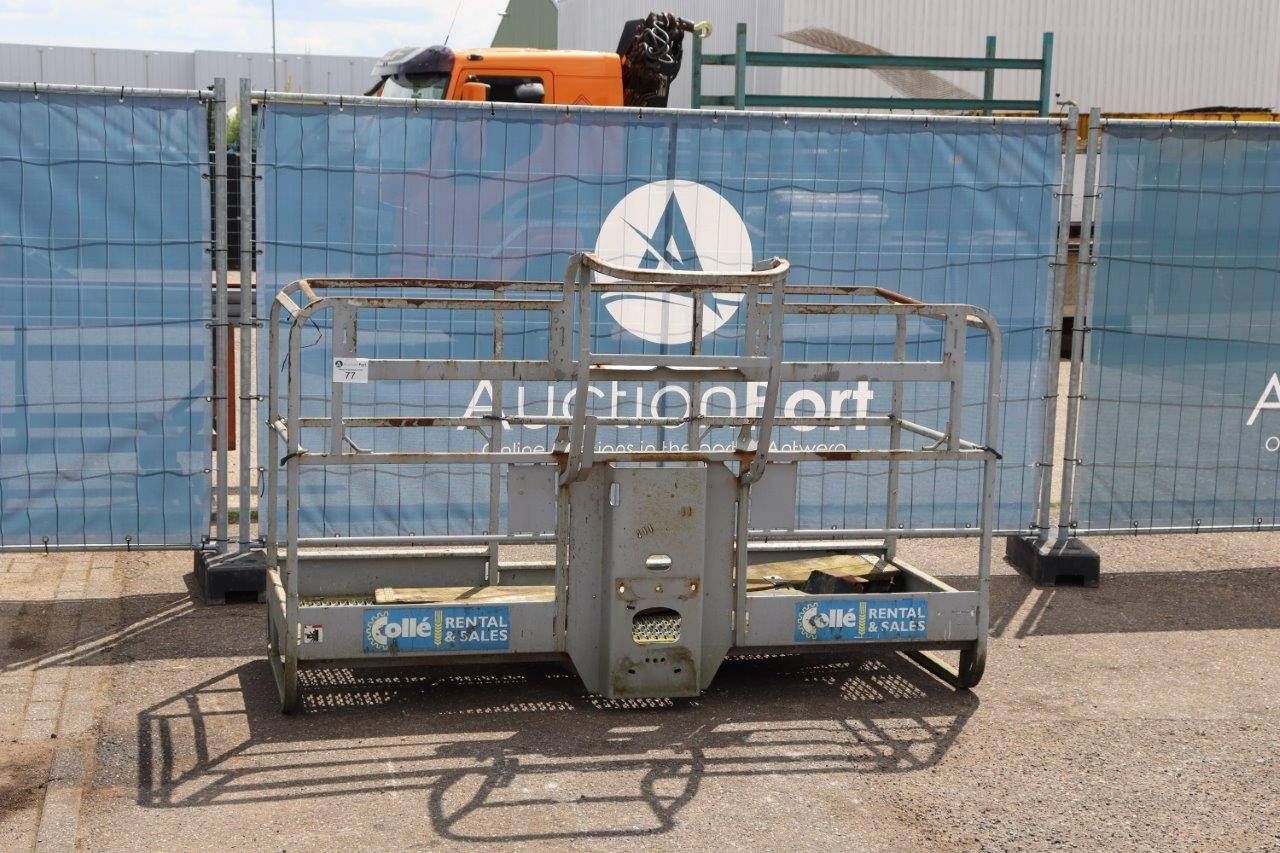 Cabin Aerial Work Platform 350kg