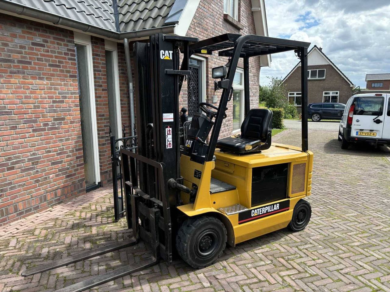 Forklift Caterpillar AP16F Electric 1600kg