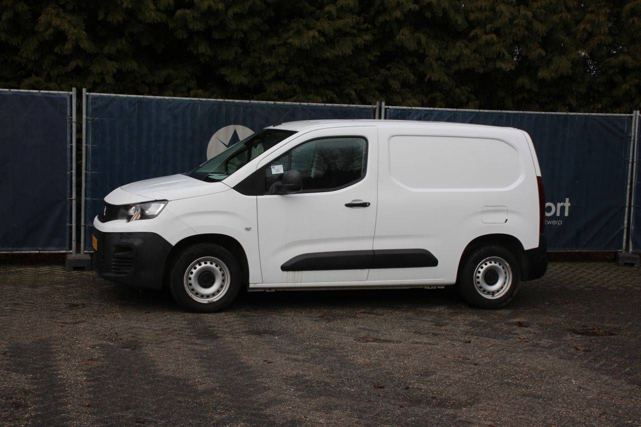 Peugeot Partner Van 1.6 BlueHDI Premium Diesel 75hp 2019