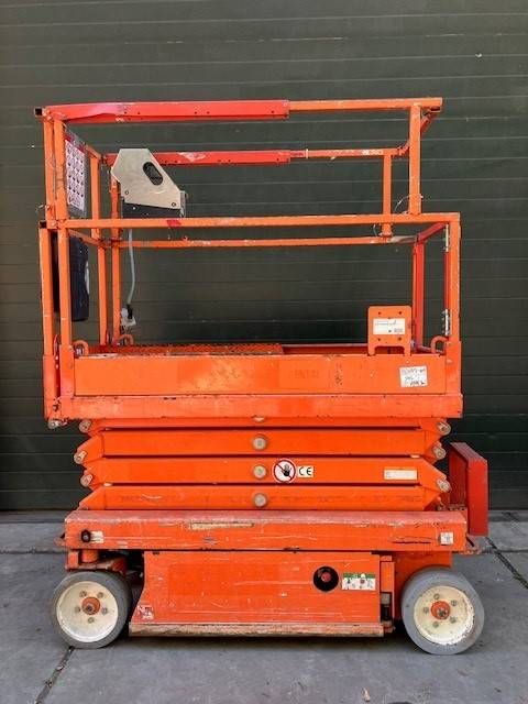 Scissor lift SkyJack SJ3219 Electric 227kg 7.8m 2014
