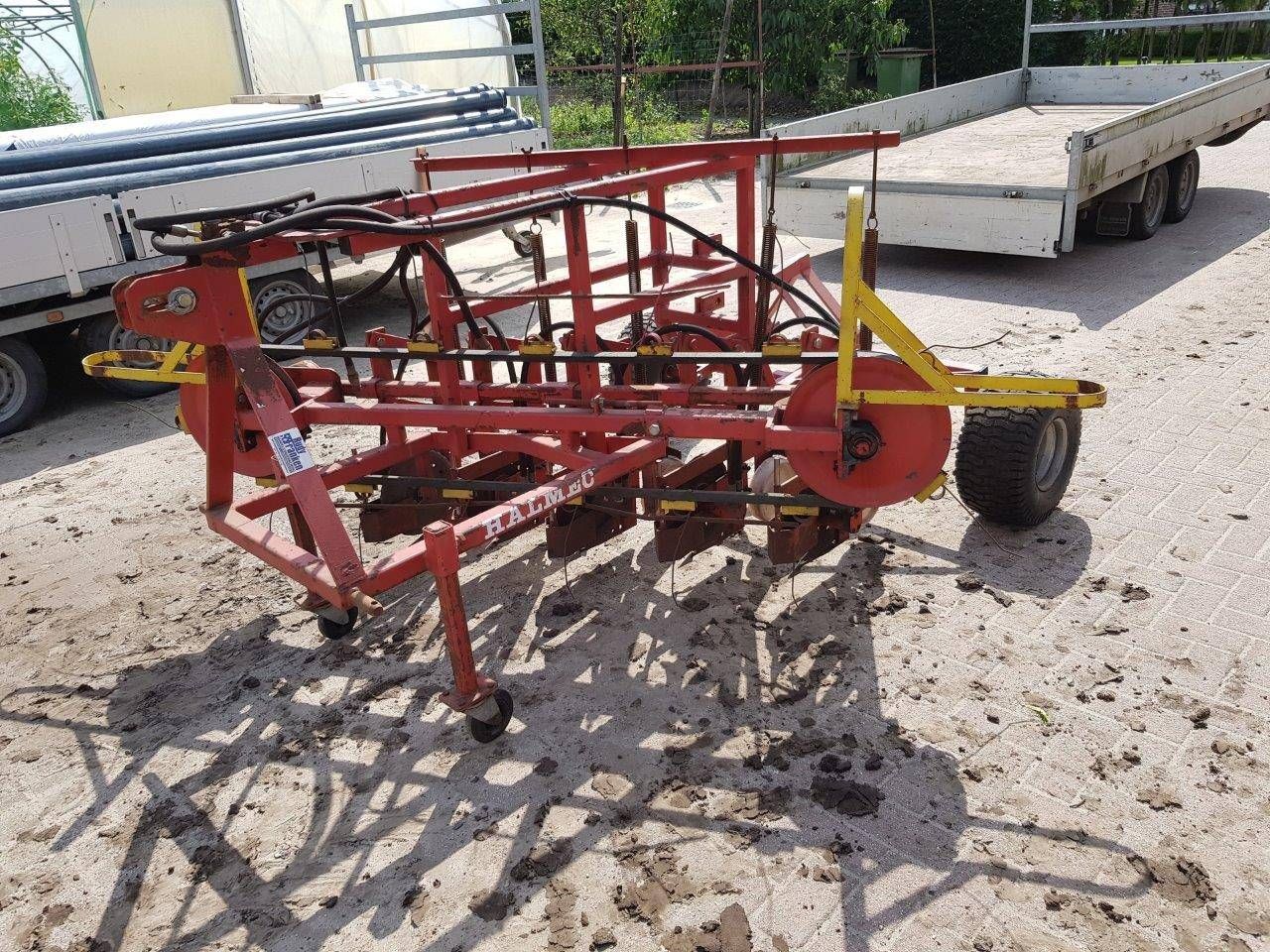 Halmec 4-row trailer