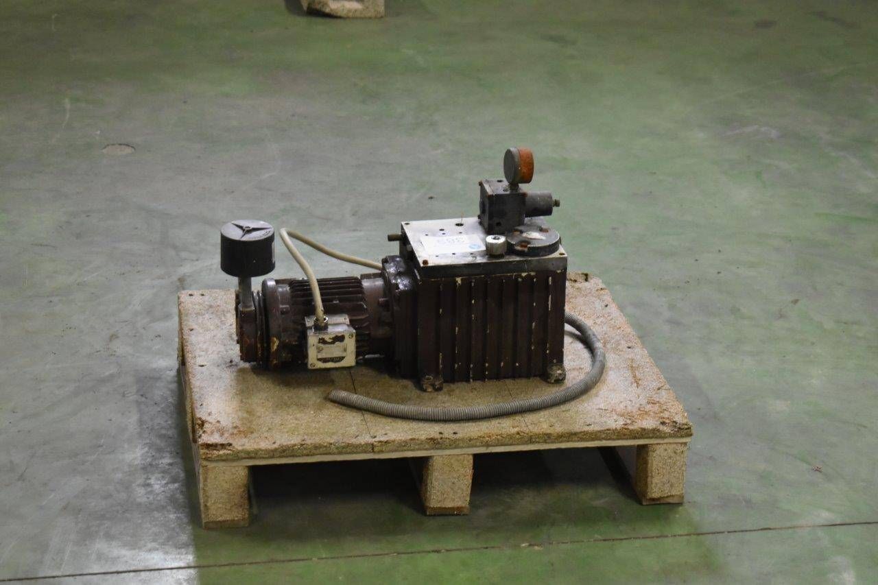 Vacuum pump (Margin)