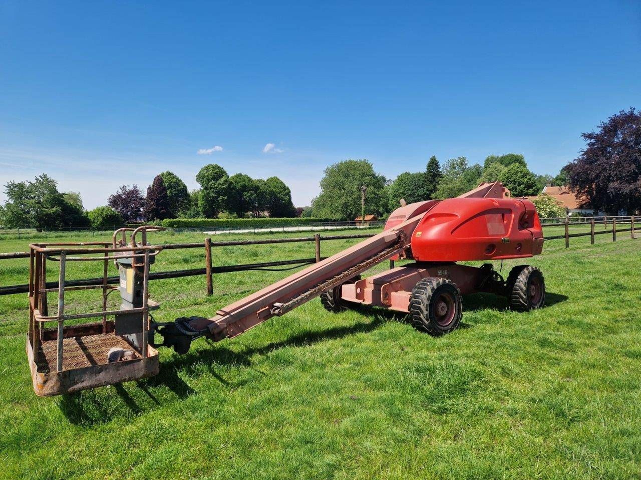 Telescopic boom lift JLG 400S Diesel 230kg 14.3m 2006