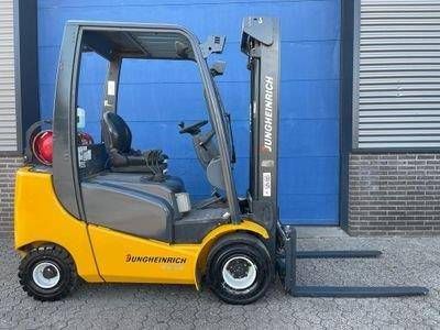 Forklift Jungheinrich TFG 320 LPG 2000kg