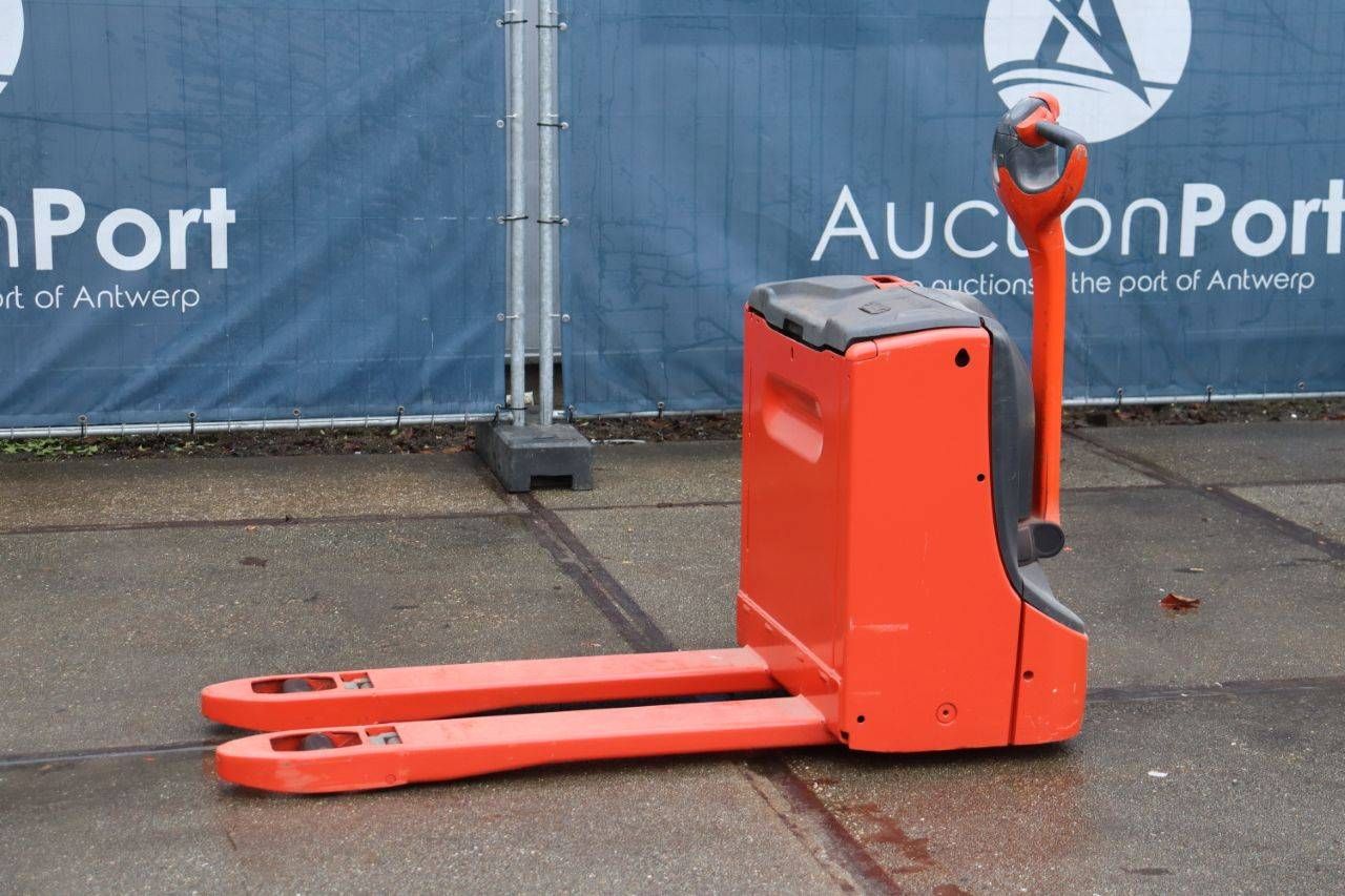 Pallet truck Linde T16 Electric 1600kg 2017