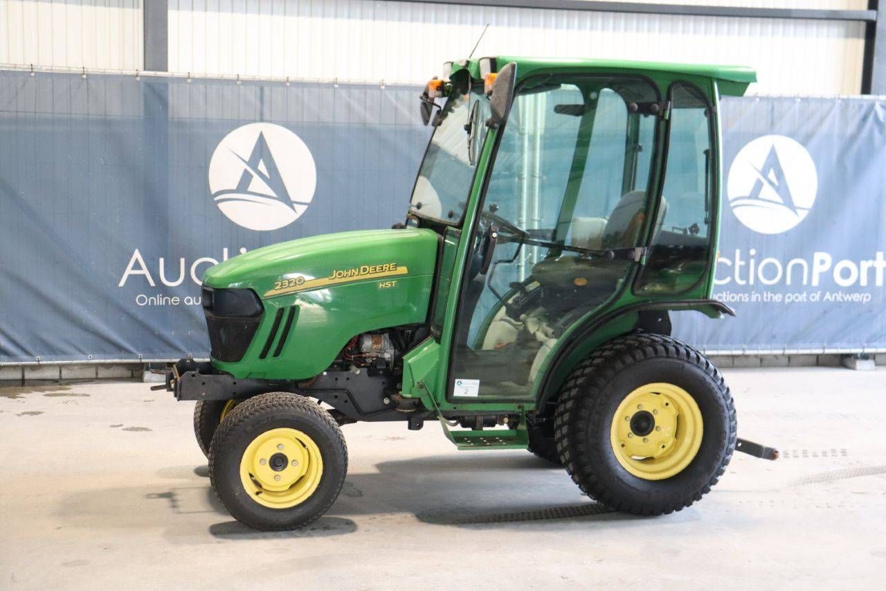 Tractor John Deere 2320 Diesel 2010