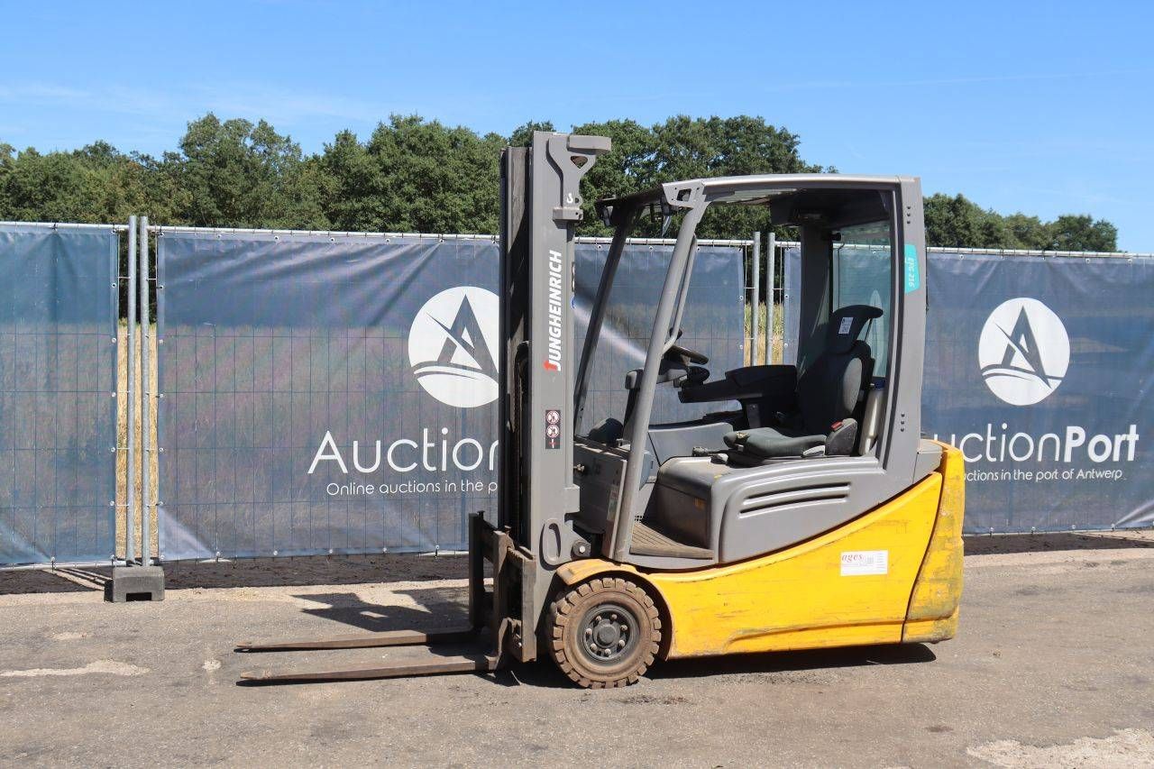 Heftruck Jungheinrich EFG 216 Elektrisch 1600kg 3.3m 2017