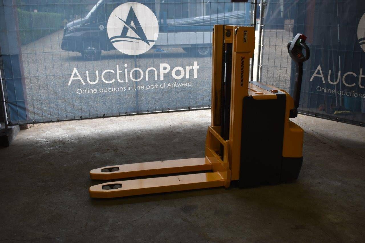 Stacker Jungheinrich EJD 220 Electric 2000kg