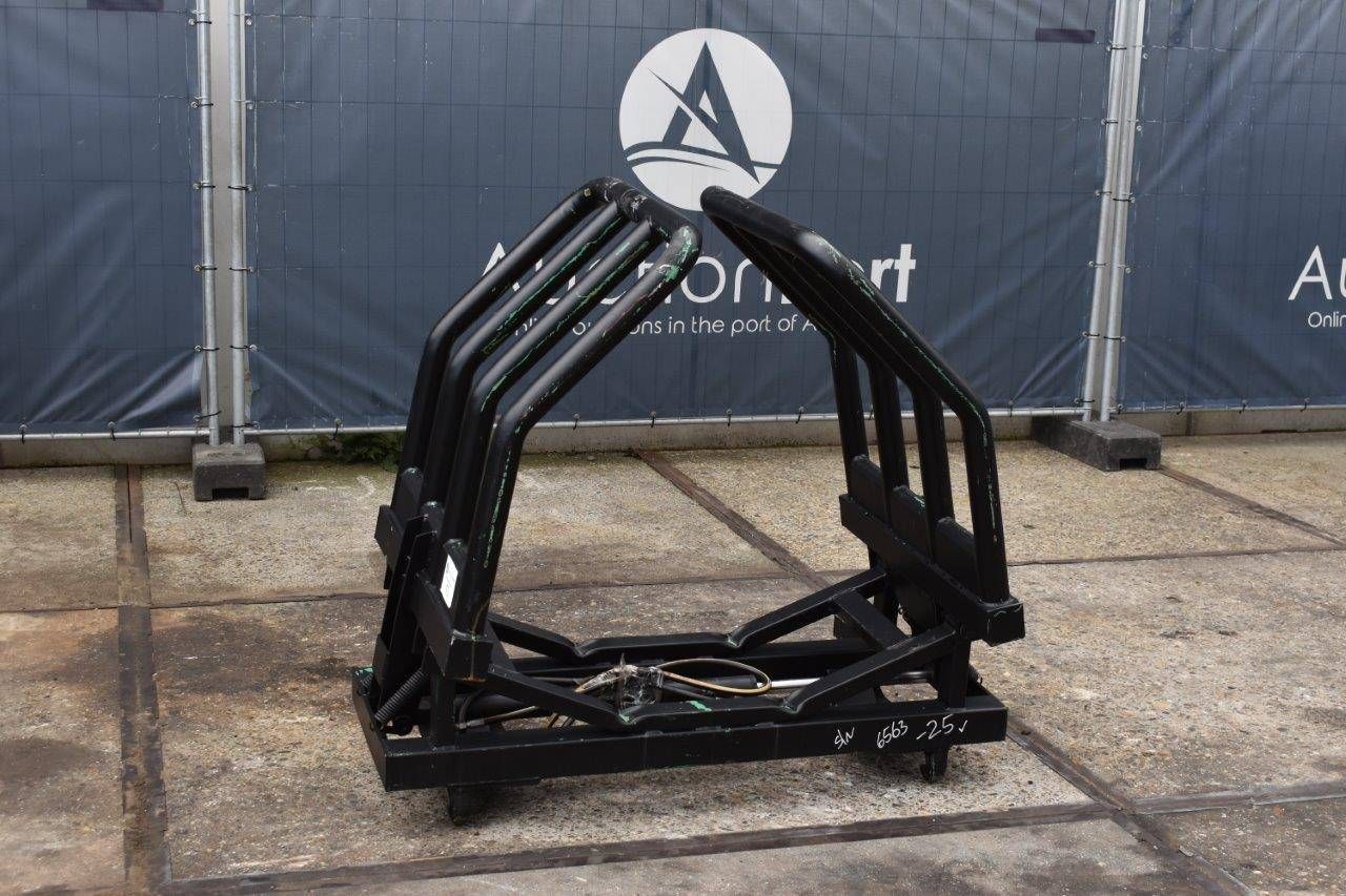 Bale clamp