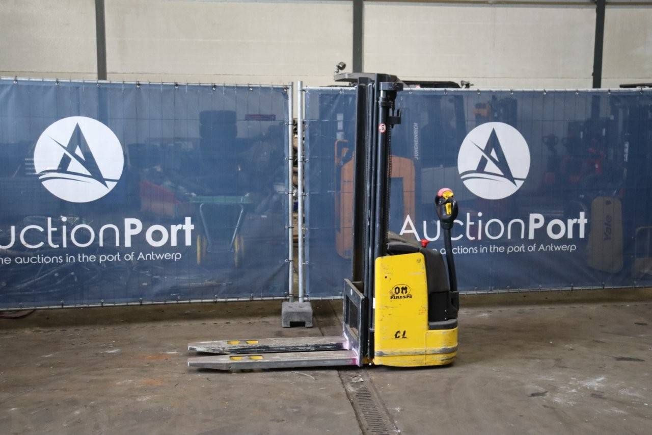 Stacker OM Pimespo CL 10.50 Electric 1050kg 2.5m 2004