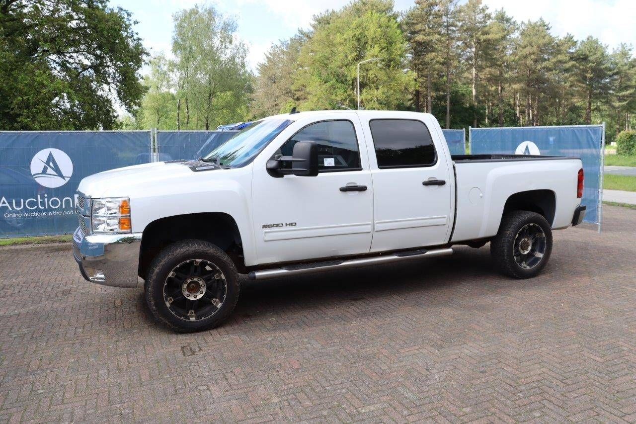 Chevrolet Silverado 2500HD Diesel 360hp 2010 (Margin)