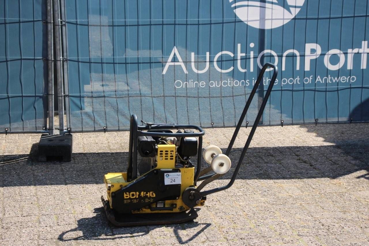 Vibrating plate Bomag BP 18/45 D-2 Diesel 2001