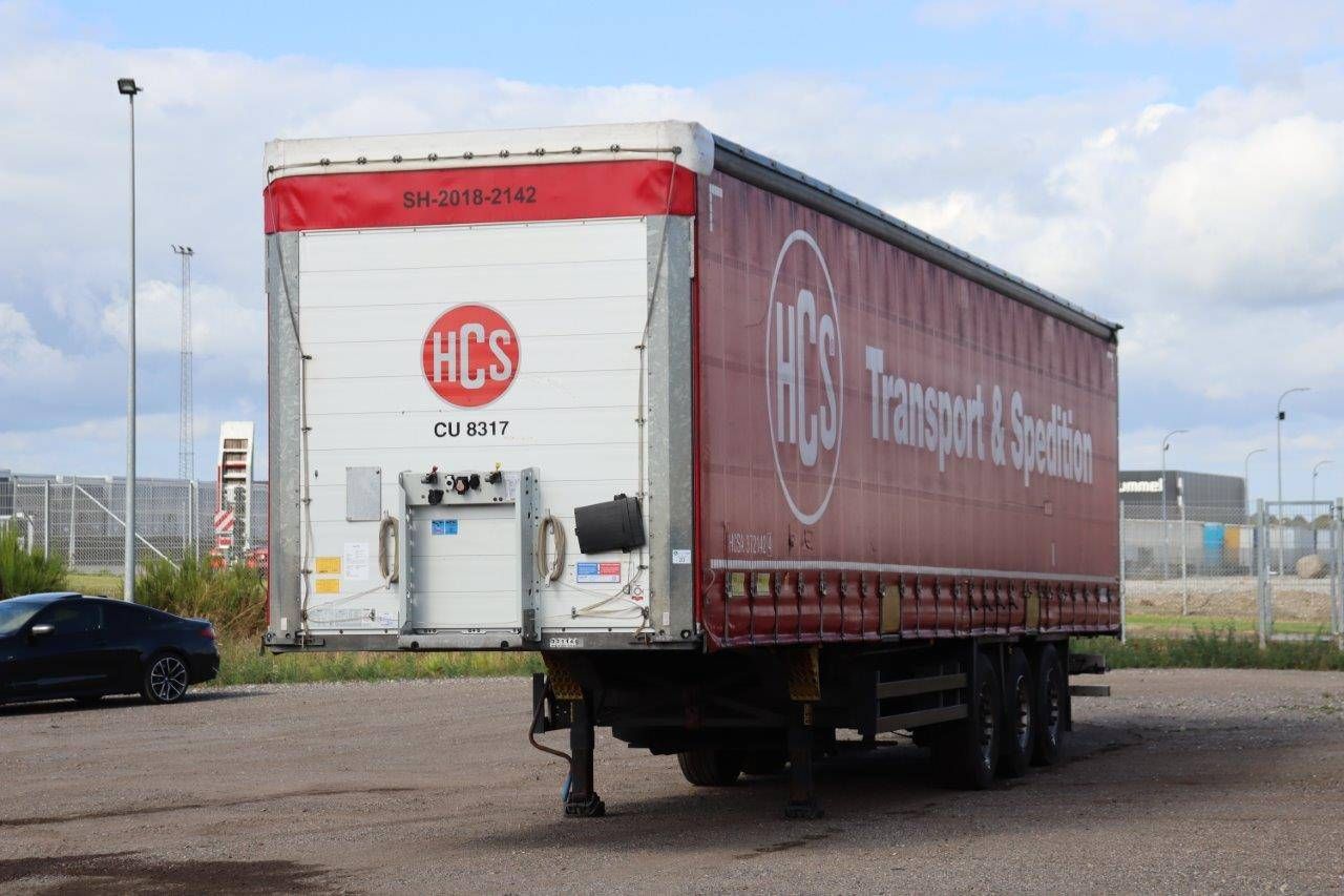 Schmitz Cargobull SCB*S3T 2018 Curtainsider trailer