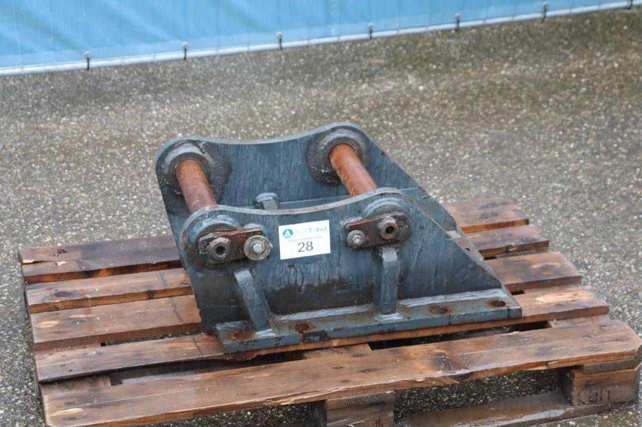 Coupling plate Attachment tool Sennebogen 821