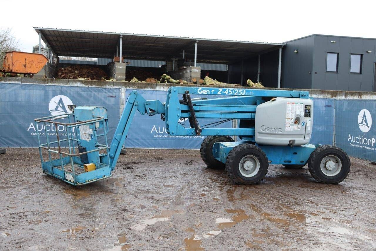 Articulating boom lift Genie Z-45/25J Diesel
