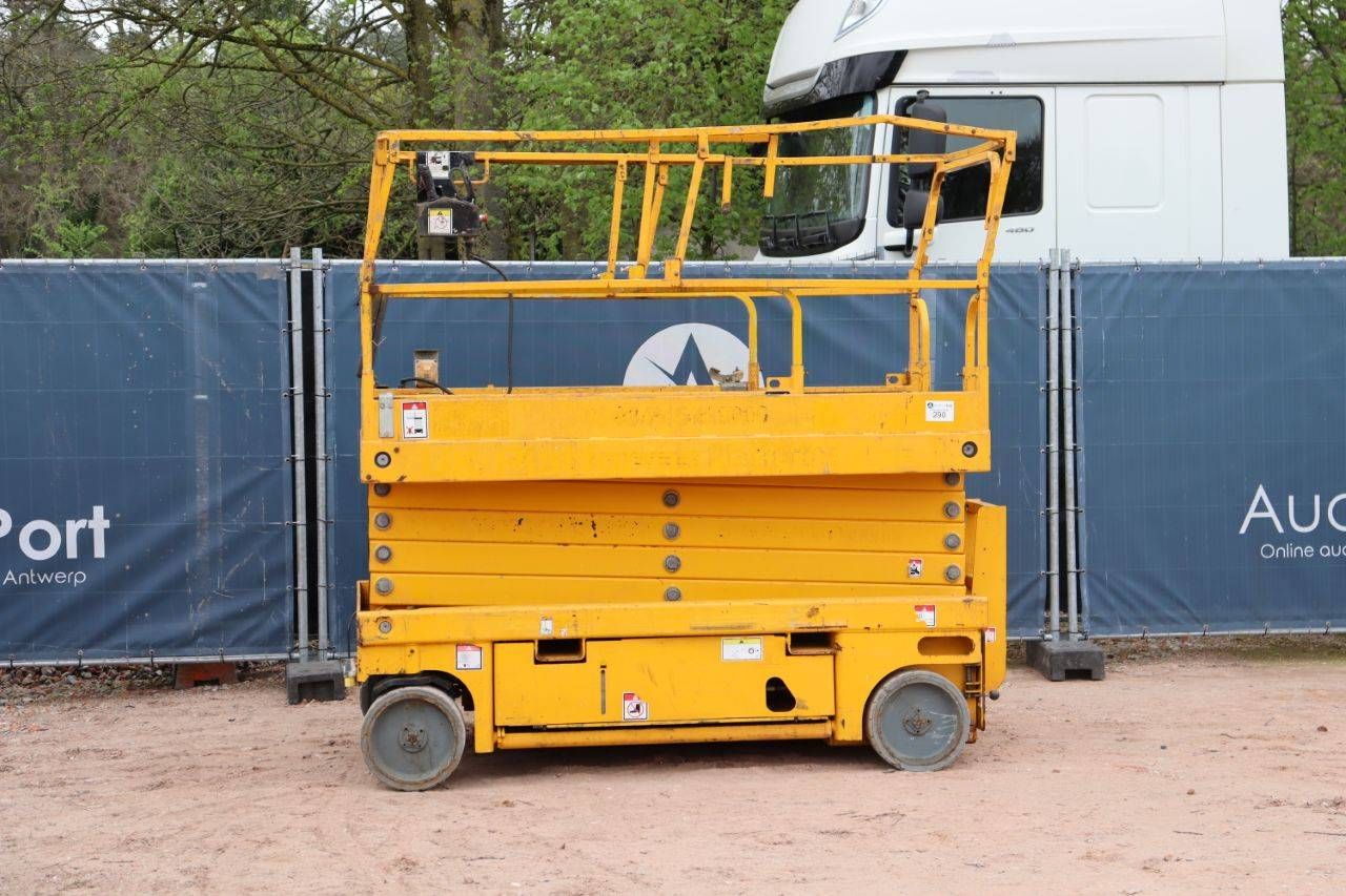 Scissor lift Haulotte COMPACT12 Electric 12m 2014