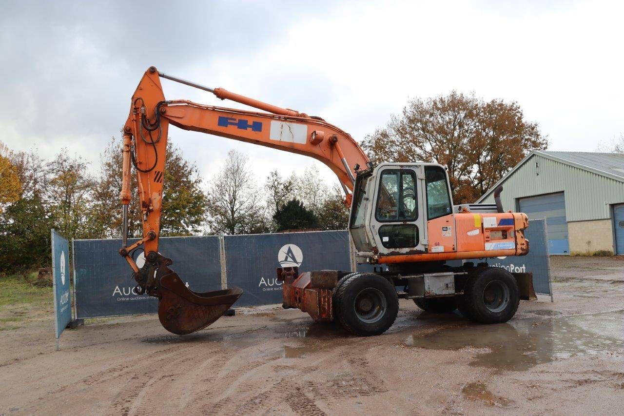 Wheel excavator Fiat Hitachi FH150W.3 Diesel 118hp 1997