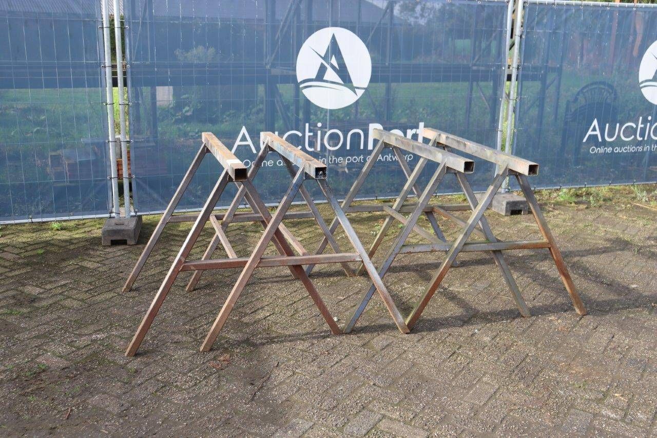 Steel workshop support 4 pieces (Margin)