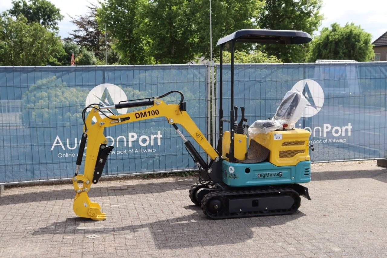 Mini Excavator DigMaster DM100 Petrol 2025 New New
