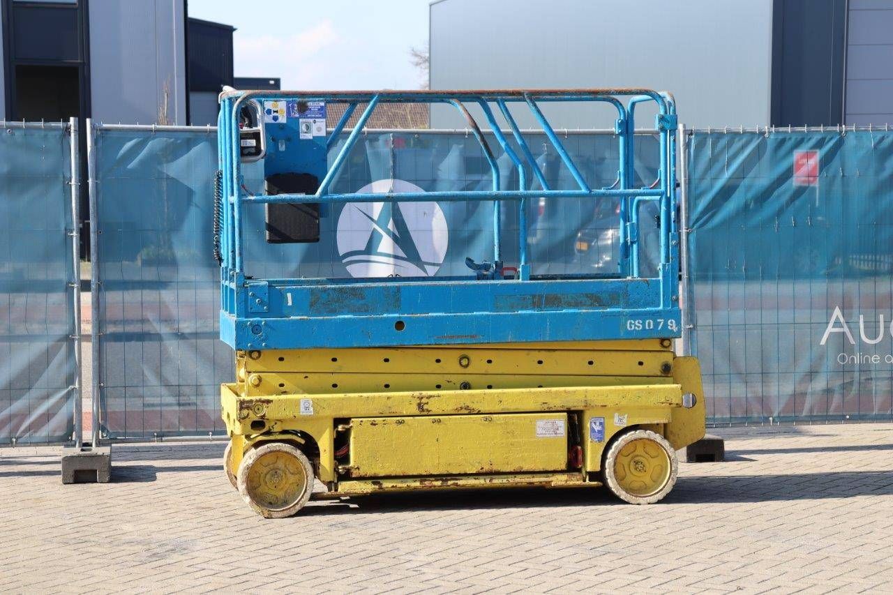Scissor lift Genie GS2032 Electric 8m 1999