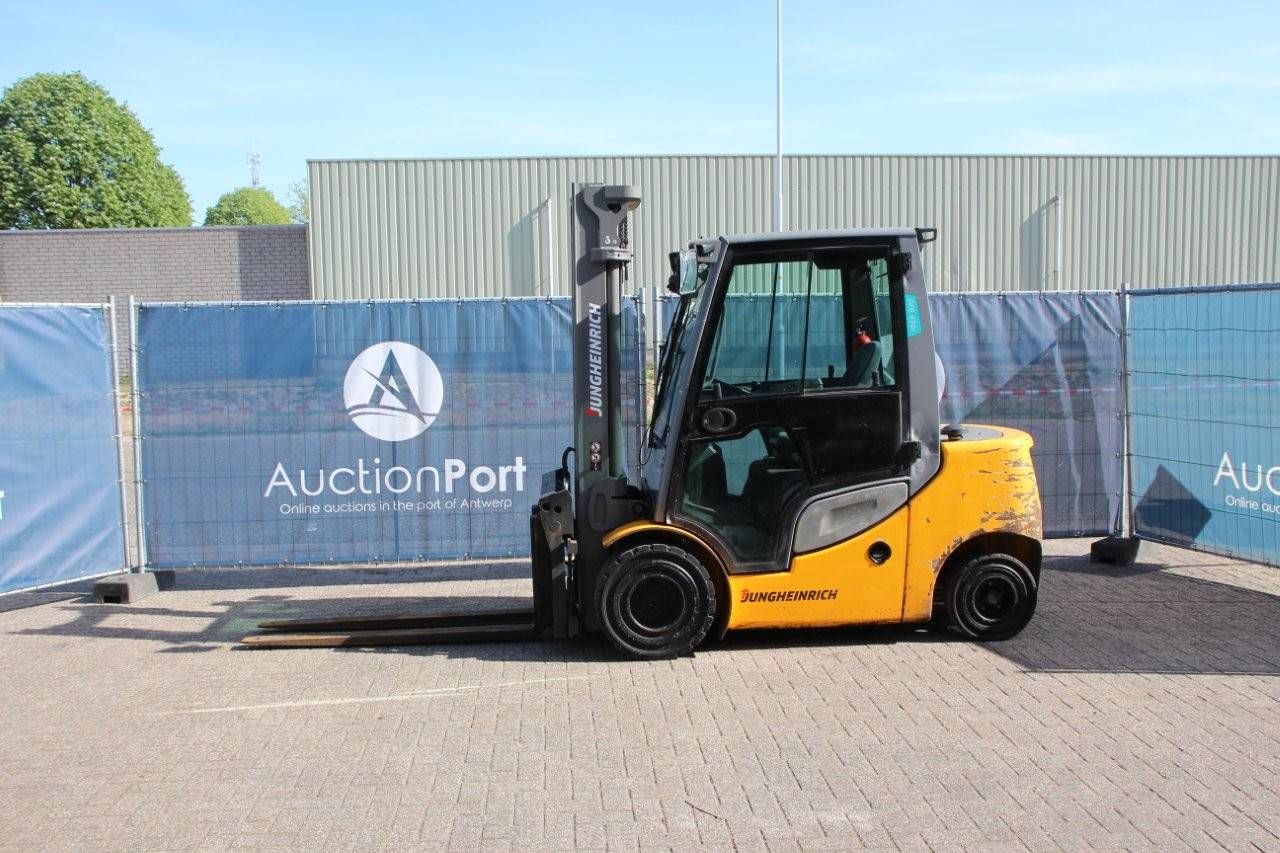 Forklift Jungheinrich DFG 430s Diesel 3000kg 5.0m 2019