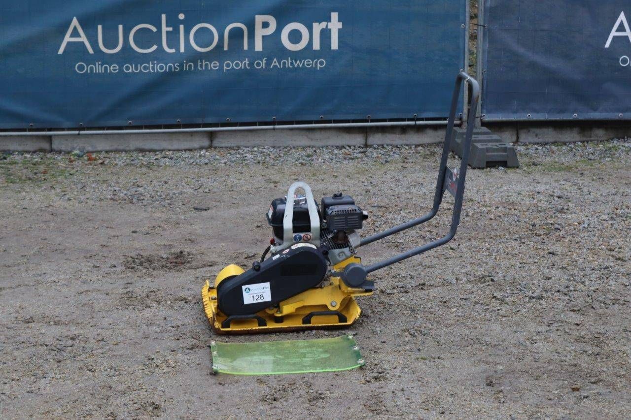 Vibratory plate Wacker Neuson VP2050A Petrol 2018