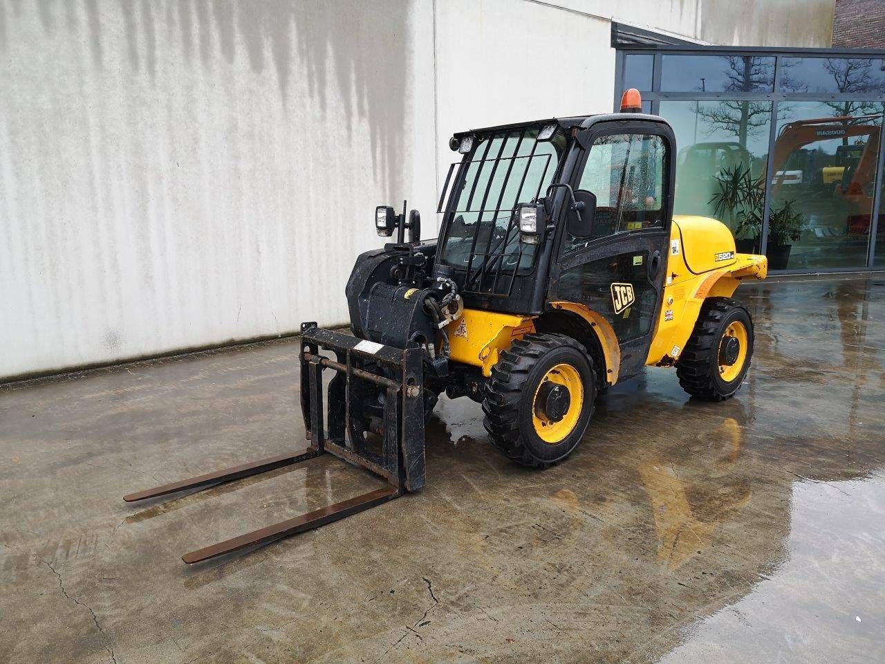 Telehandler JCB 520-40 Diesel 2000kg