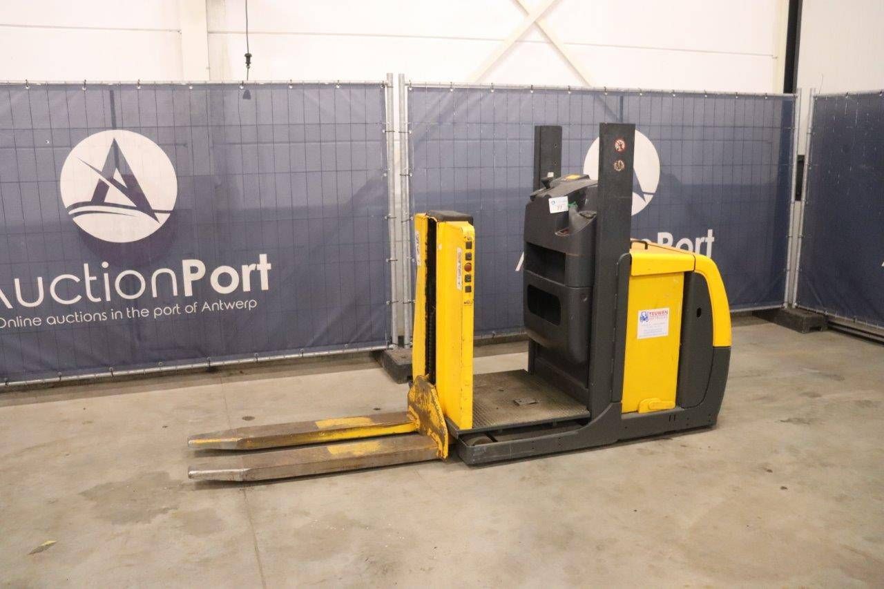 Stacker Jungheinrich EKS110Z Electric 1000kg 0.6m 2007