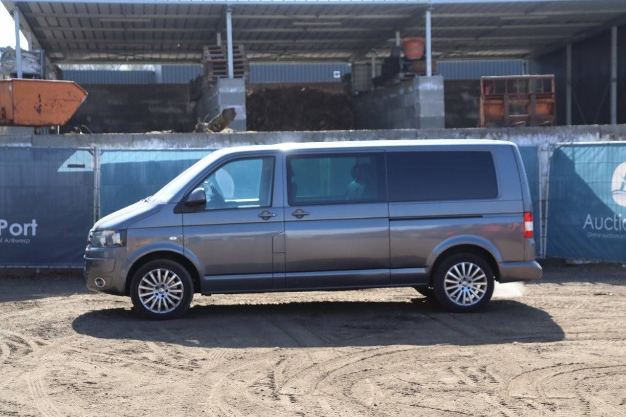 Van Volkswagen Transporter Van D Diesel 2011