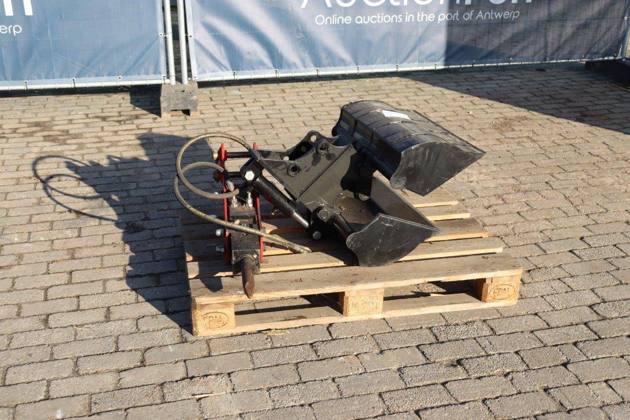 Grabber and Hammer Set