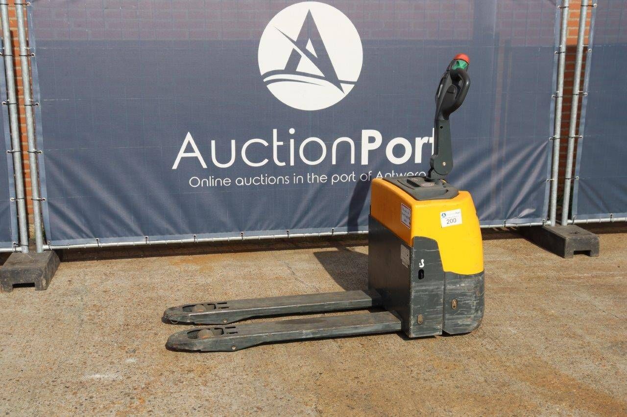 Pallet truck Jungheinrich EME 114 Electric 1400kg 2011