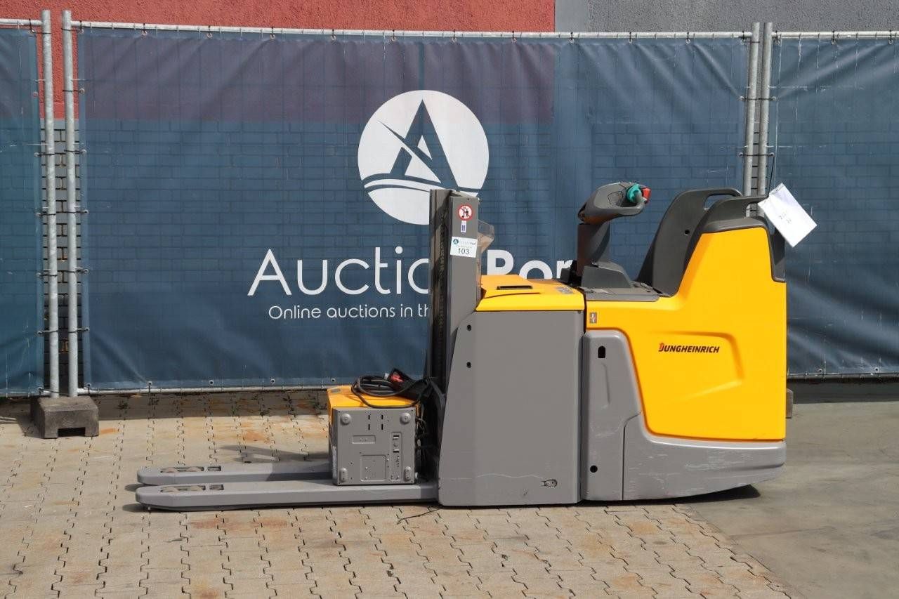 Stacker Jungheinrich ERD 220 Electric 2000kg 1.66m 2018
