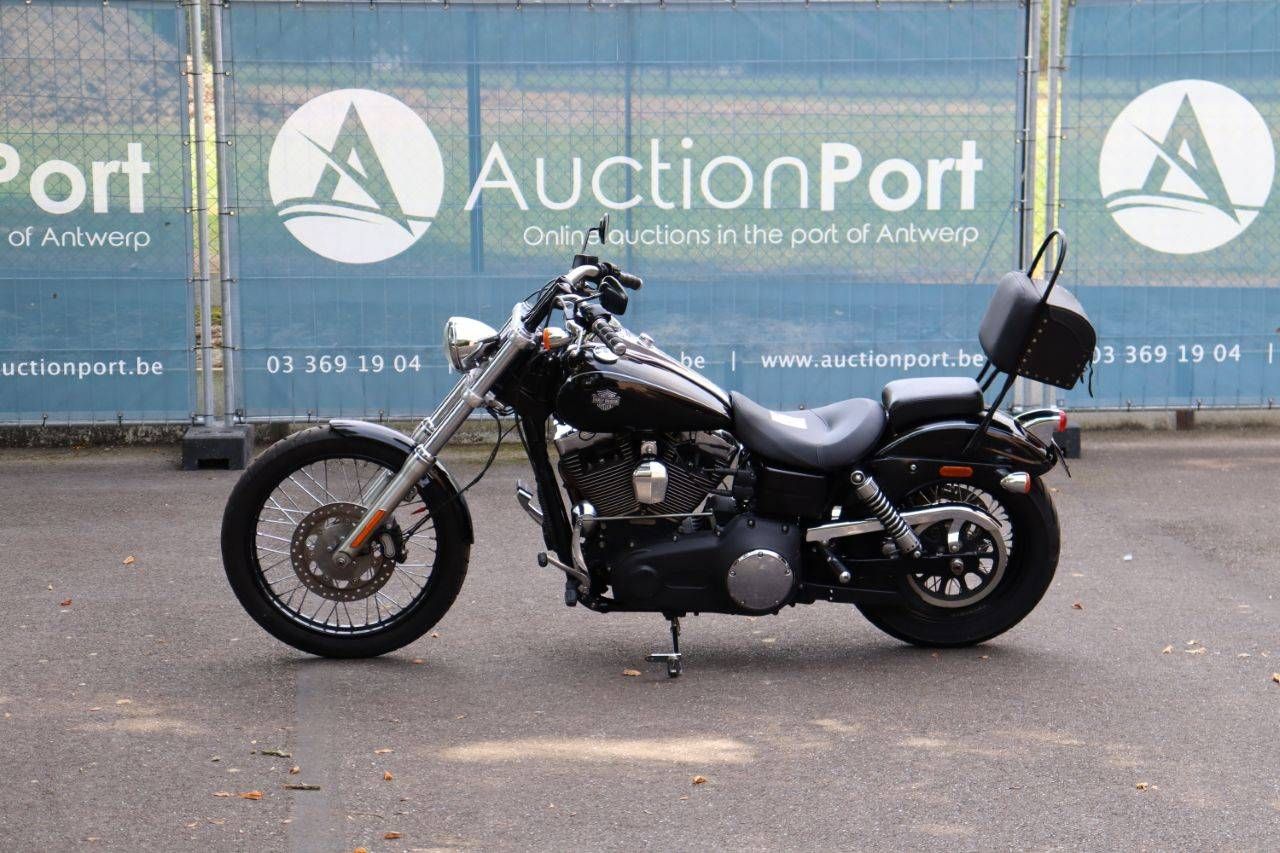Harley-Davidson Dyna Wide Glide Gasoline 2011