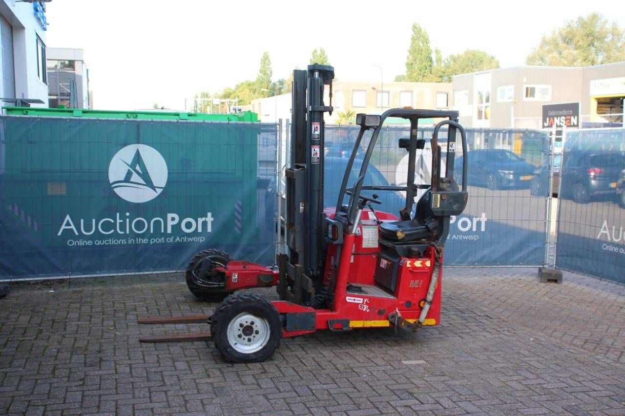 Moffett M4 20.4 Diesel 2000kg Truck-Mounted Forklift 2011