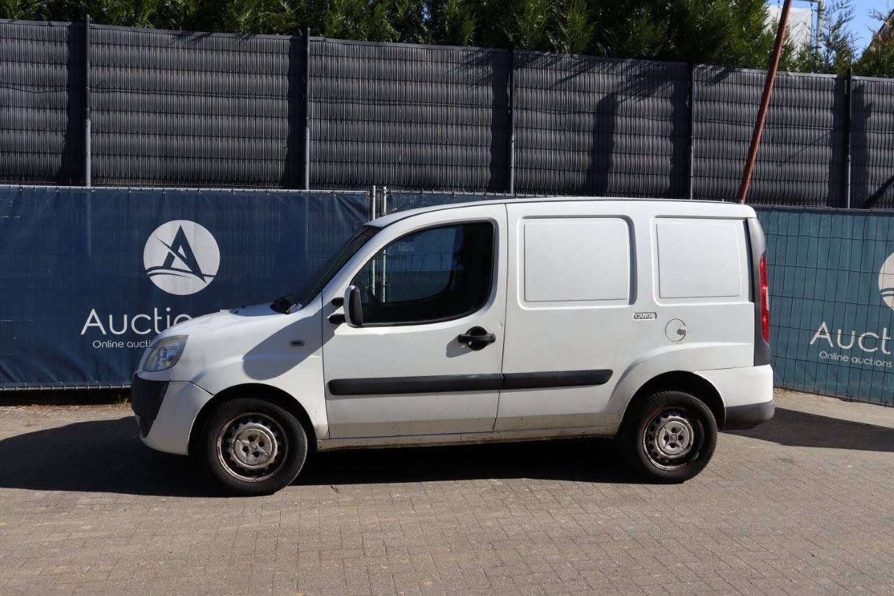 Van Fiat DOBLO 1.3 JTD DPF Diesel 2009 (Margin)