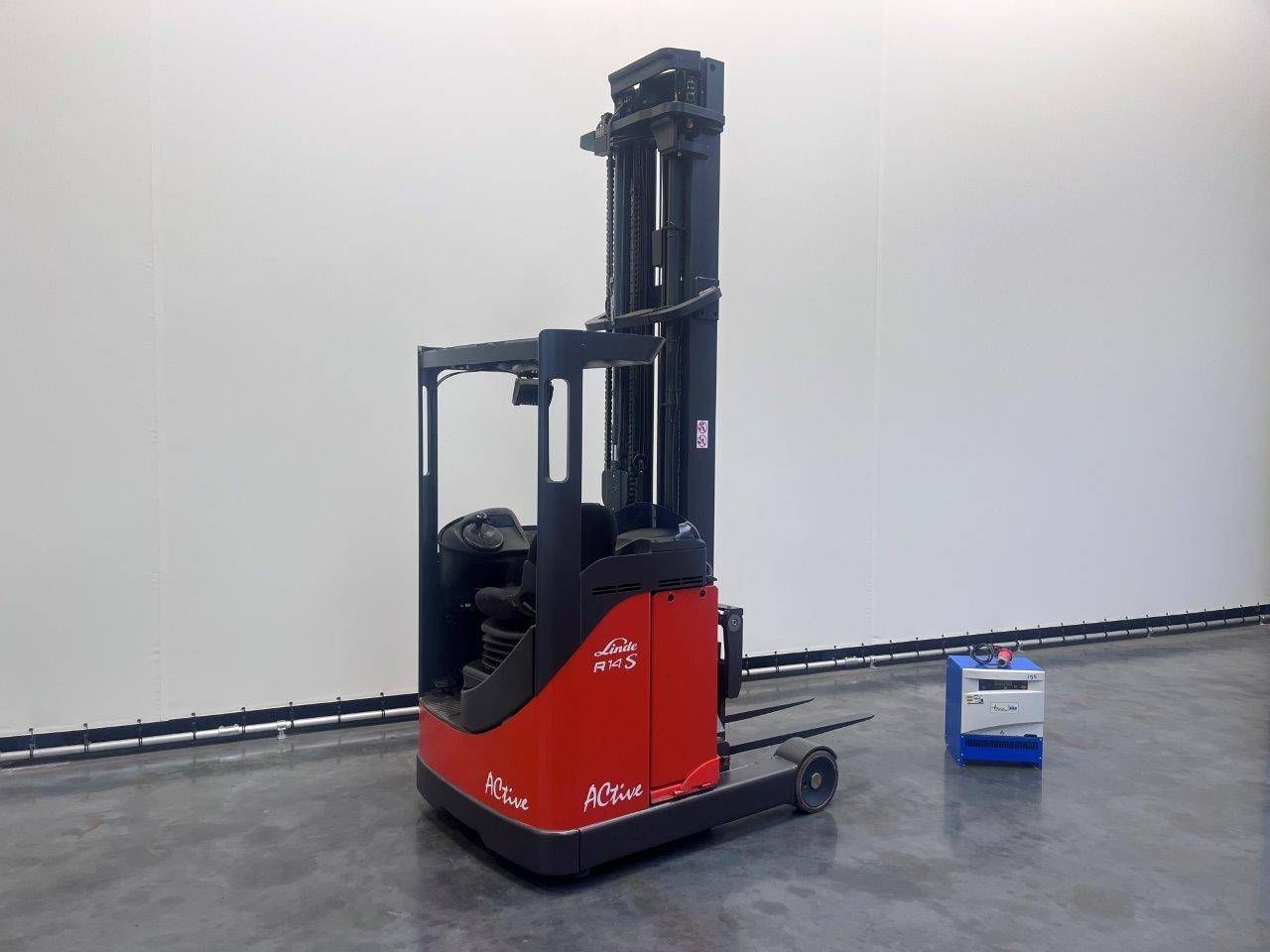 Chariot à mât rétractable Linde R14S Électrique 1400kg