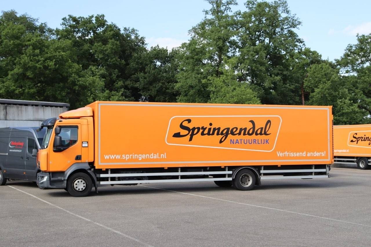 Vrachtwagen Renault D Diesel 2018