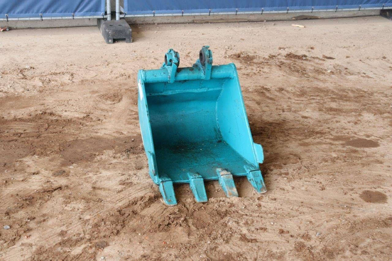 Digger bucket