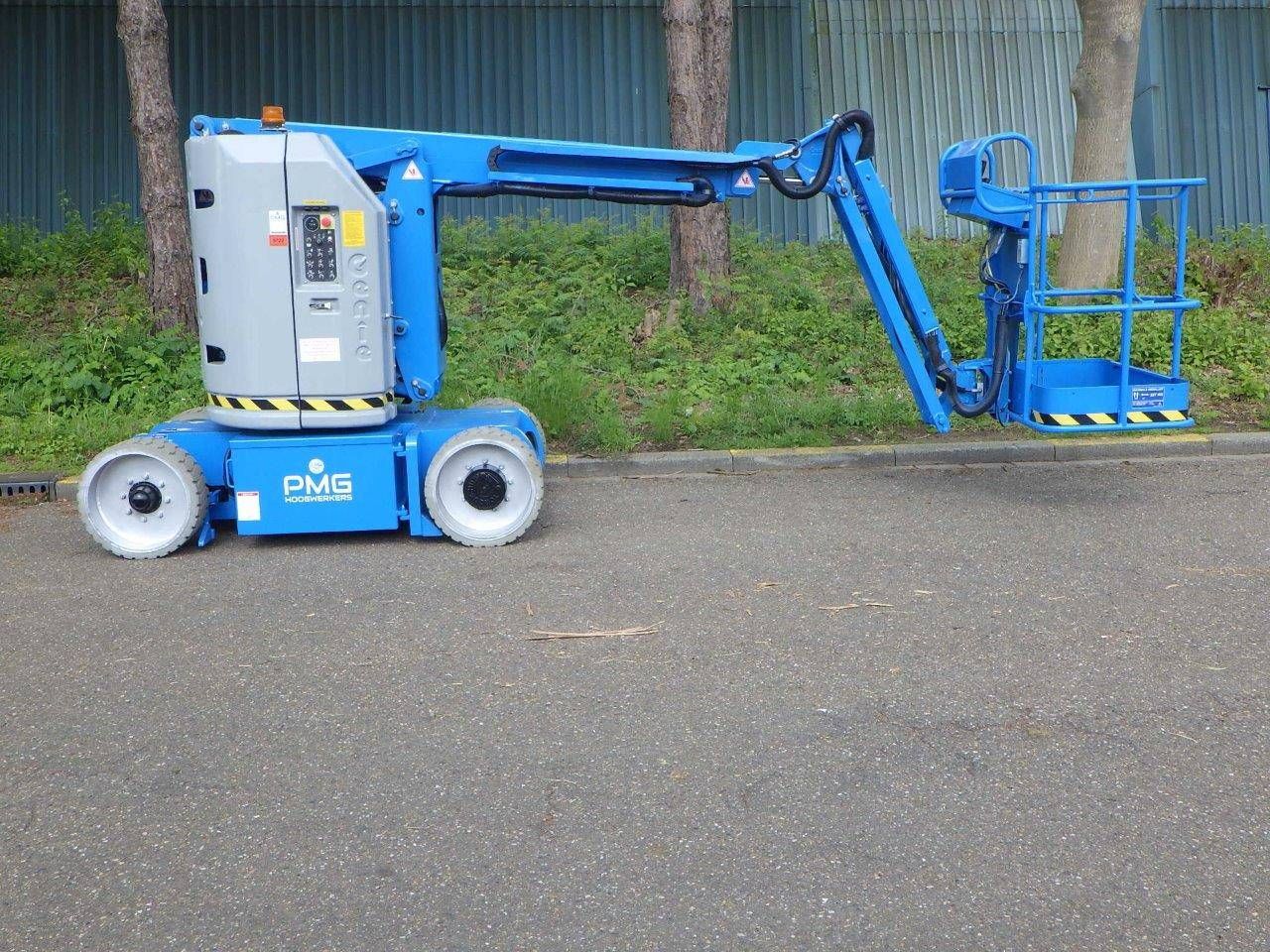 Articulated boom lift Genie Z-30/20N Electric 11.14m 2014