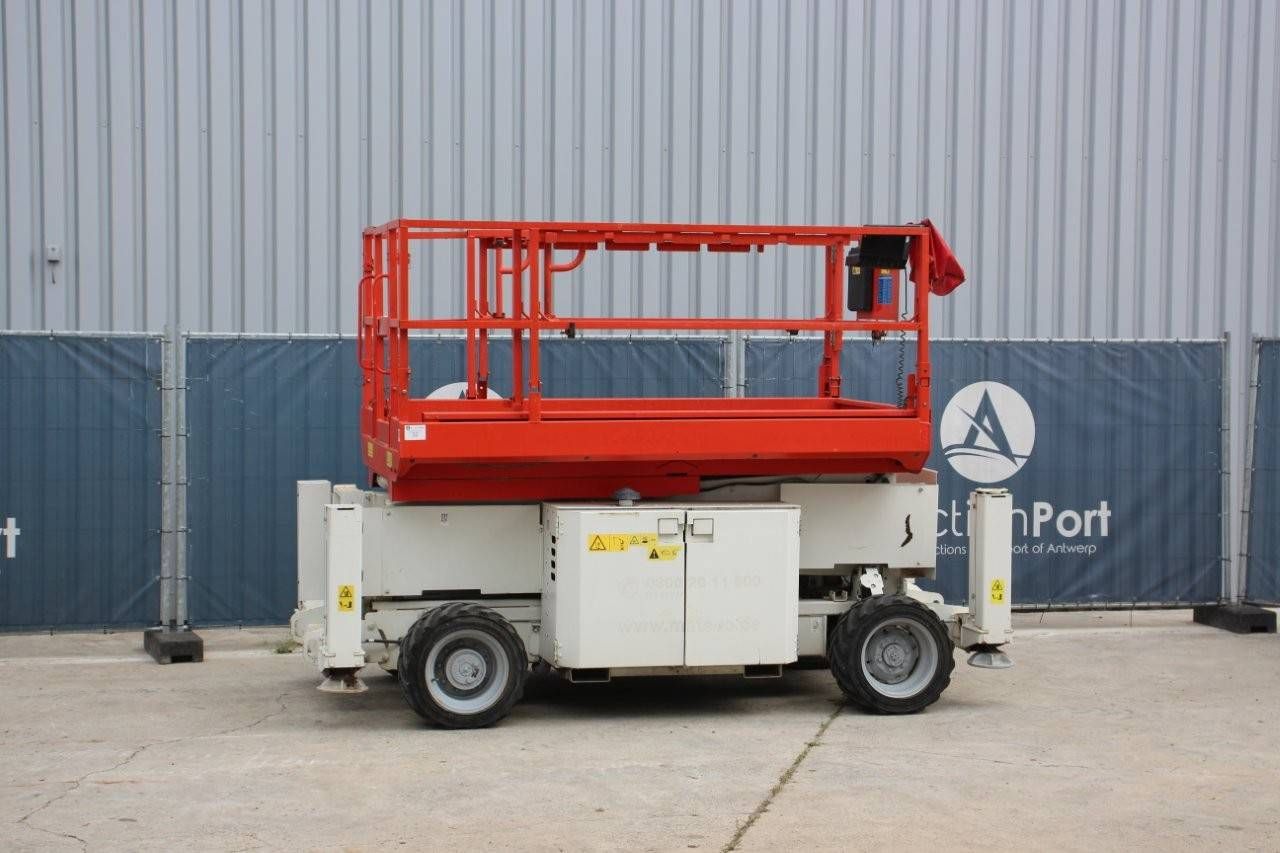Scissor lift Genie GS-2669 Diesel 9.70m 2012