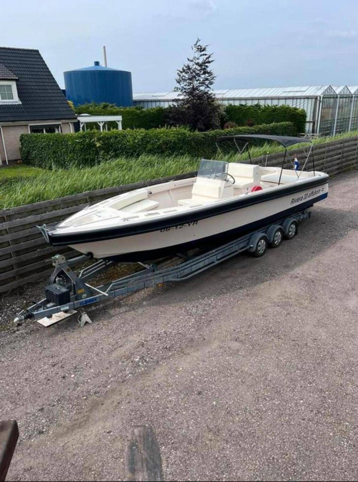 Speedboat Riviera 33FT Offshore Diesel 220hp with Boat Trailer Vlemmix