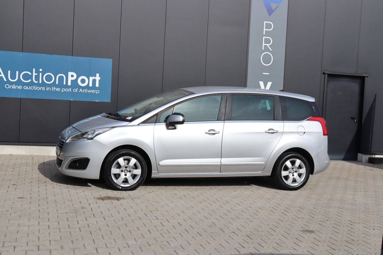Peugeot 5008 Hatchback Station Wagon Diesel 120 CV