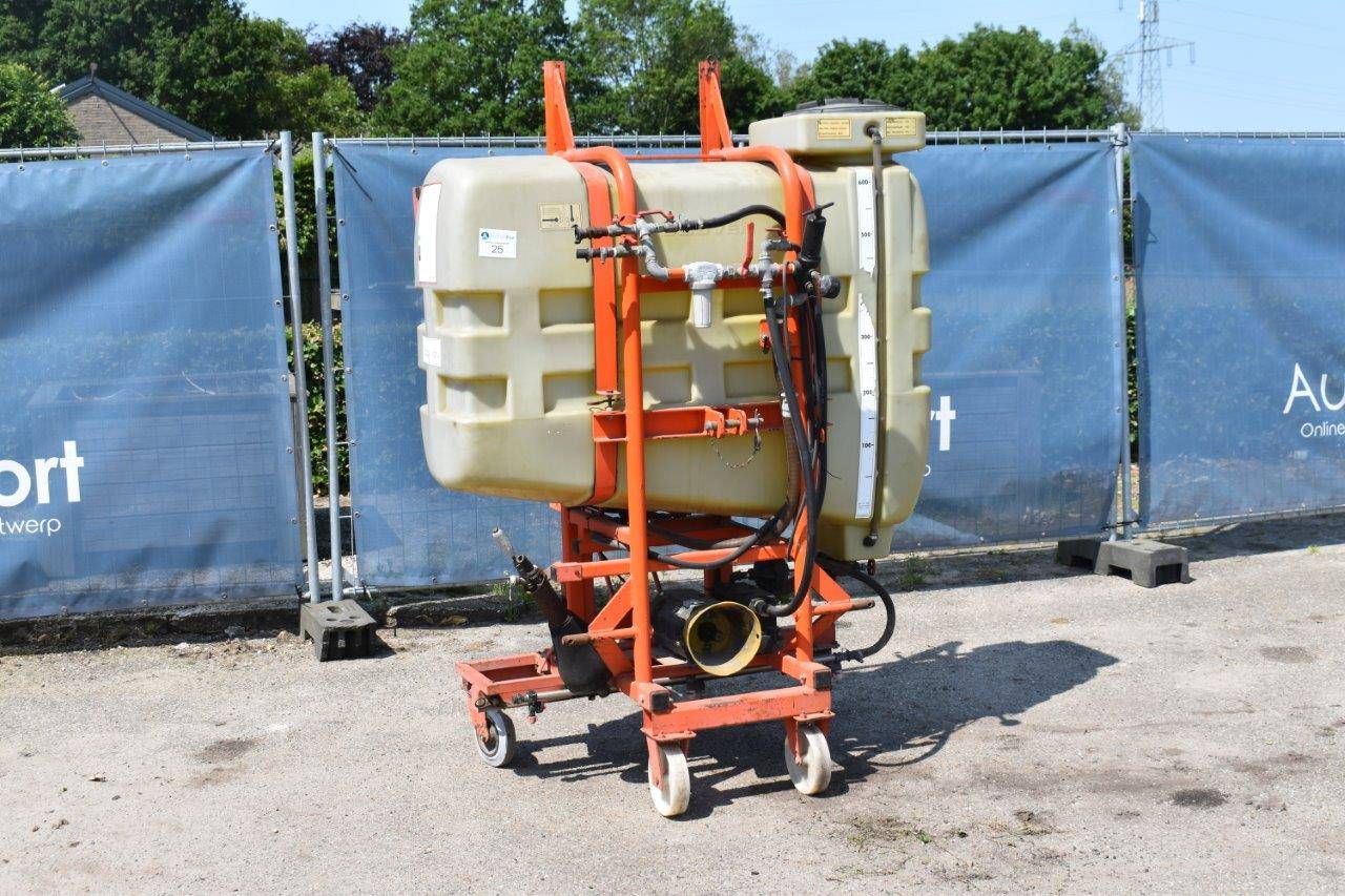 Field sprayer