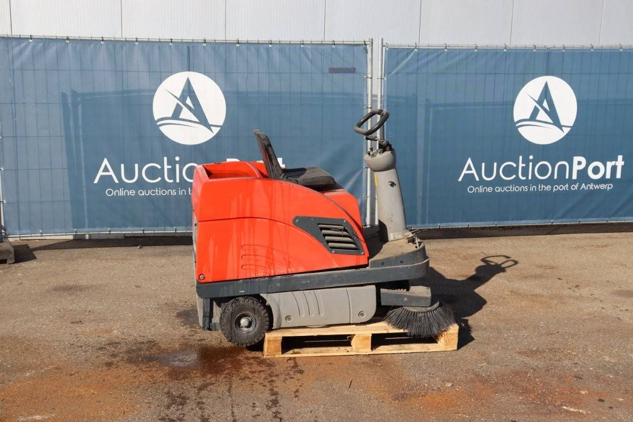 Sweeper Hako 900 V Petrol