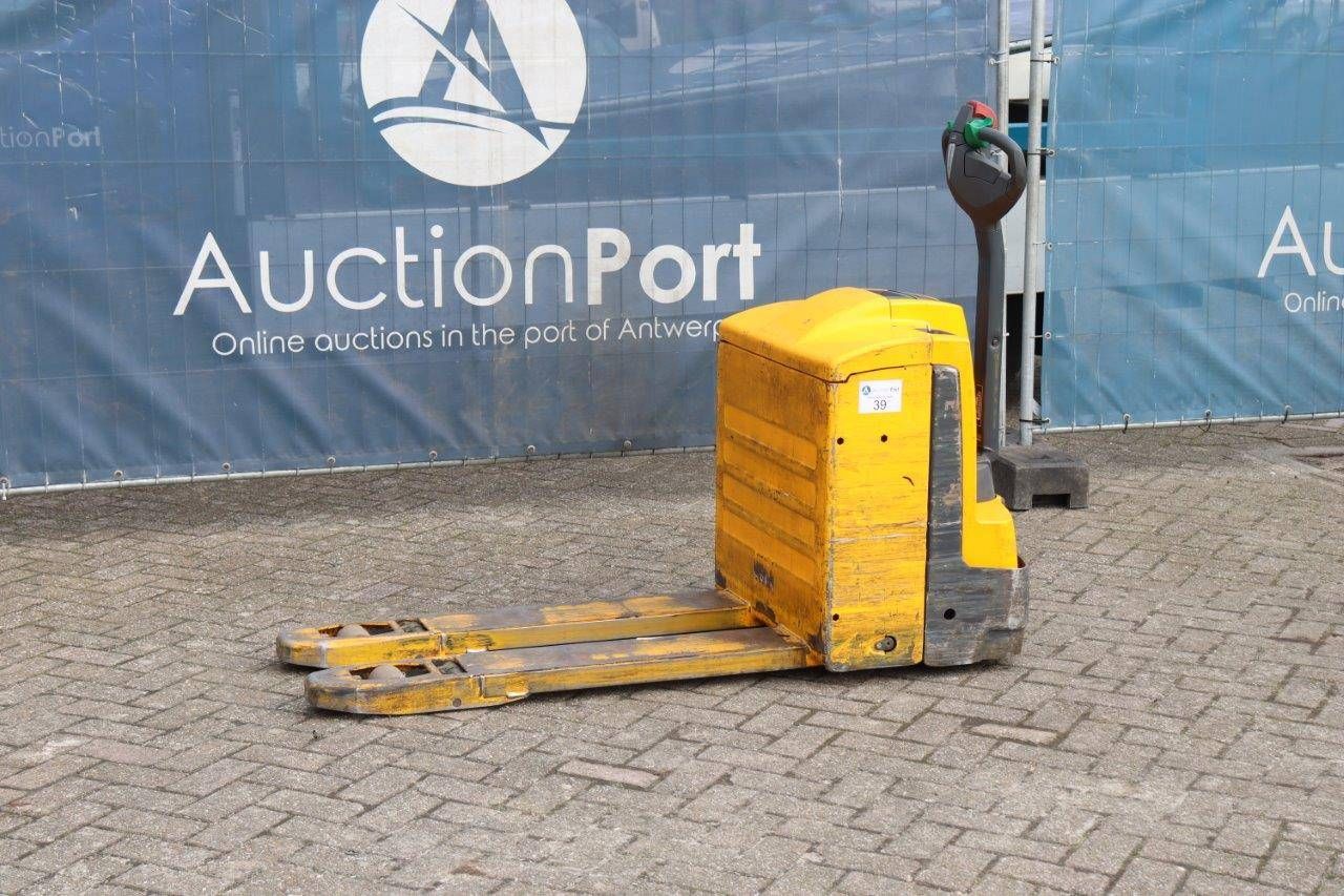 Pallet truck Jungheinrich EJE 220 Electric 2000kg