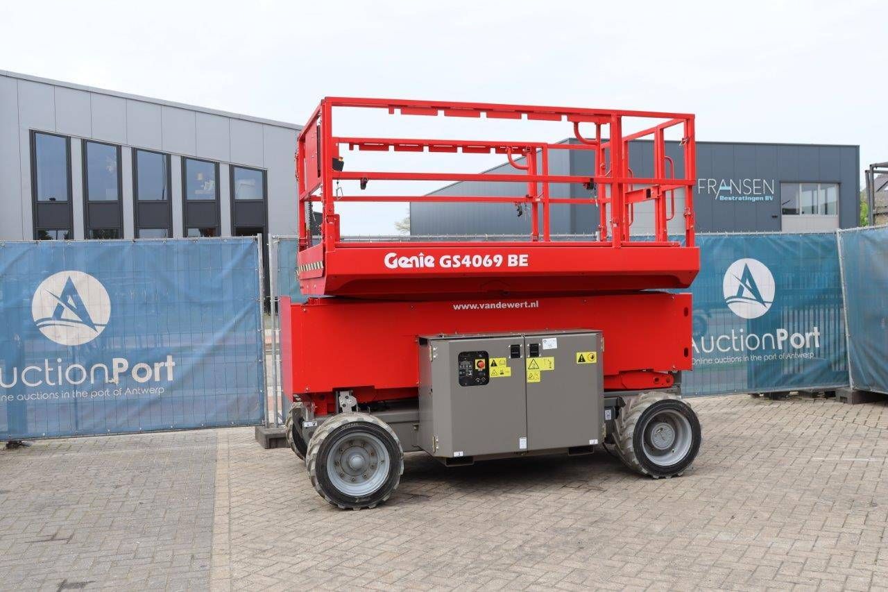 Scissor lift Genie GS4069 Diesel/Electric 14m Demo New