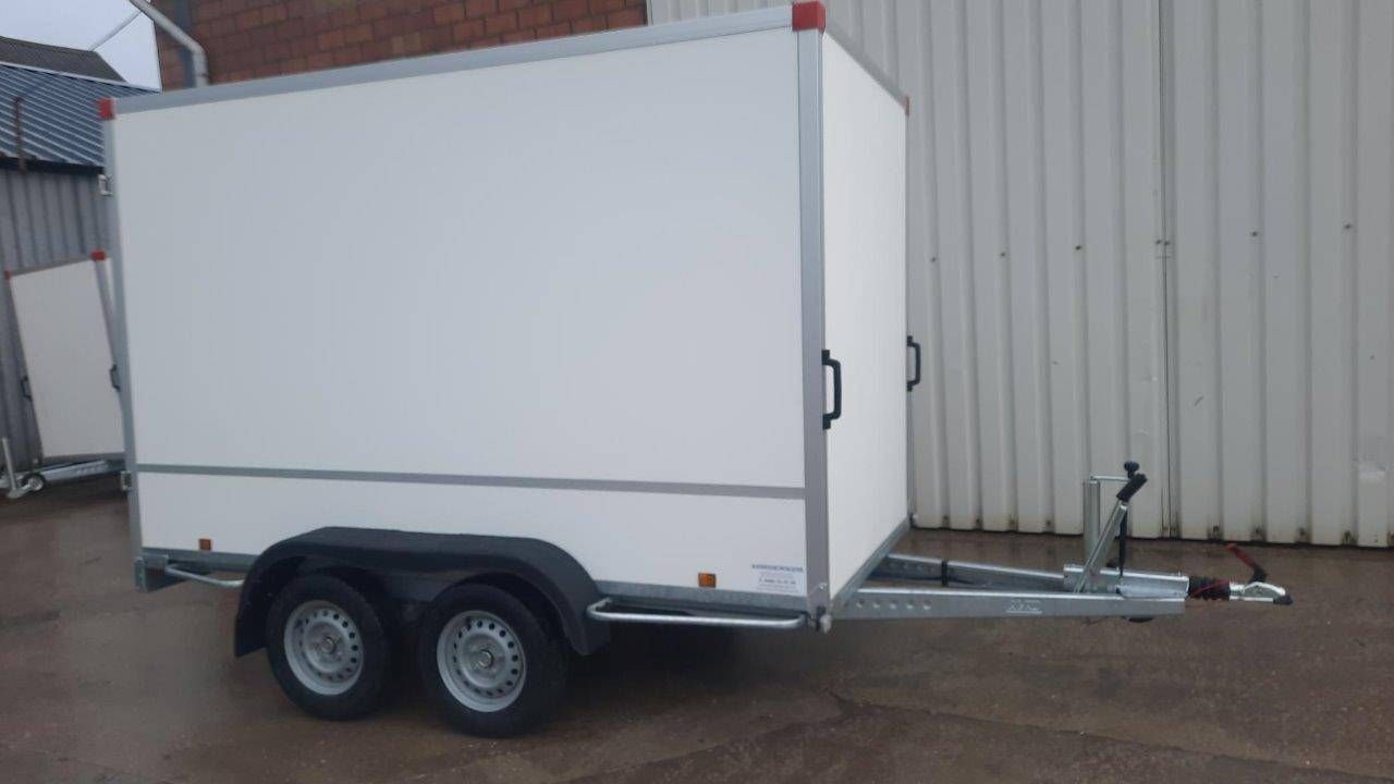Closed Trailer Power Trailer 3.00x1.50x1.80m 2000kg New