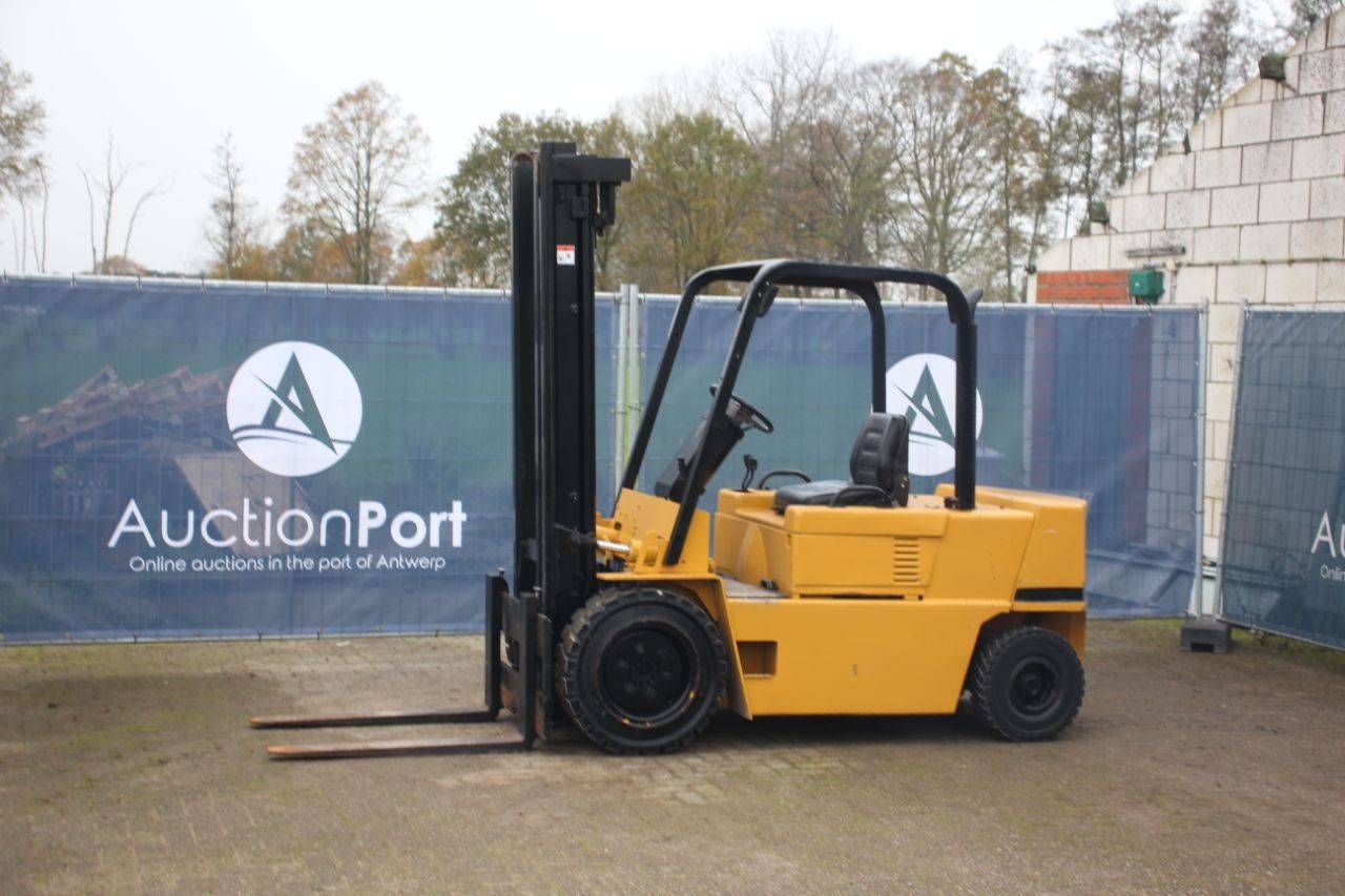 Forklift Caterpillar Diesel 3000kg